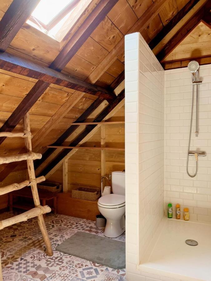 Habitation La Reine Du Camp Chambres D'Hotes Saint Claude Bagian luar foto